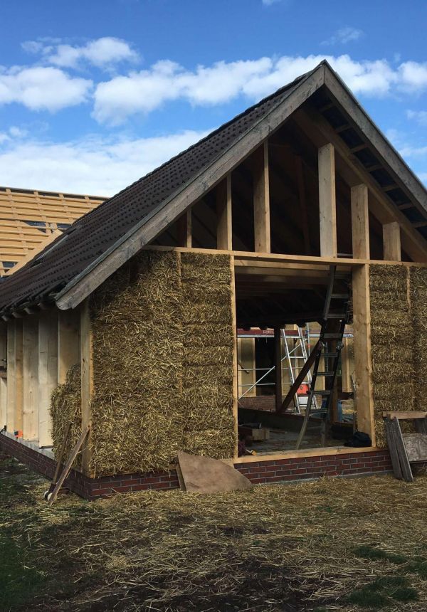 Strohballenbau - Holzfreunde aus Oldenburg