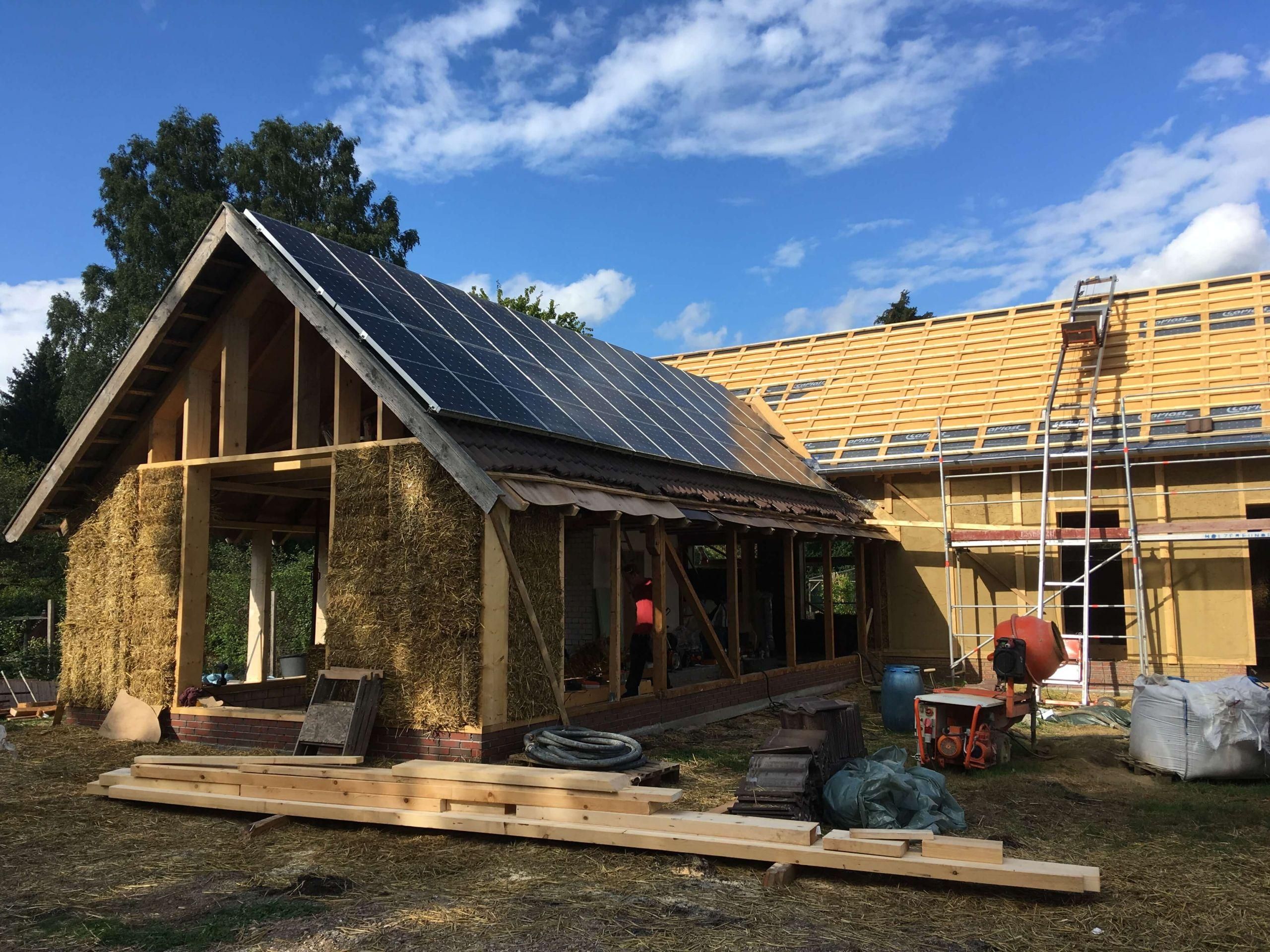 Holzfreunde aus Oldenburg - Strohballenbau - Gestell