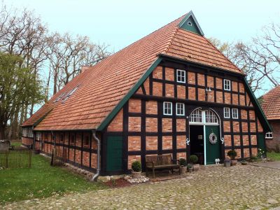 Entkerntes Fachwerkgebäude - Holzfreunde aus Oldenburg